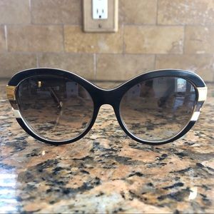LOUIS VUITTON Sunglasses